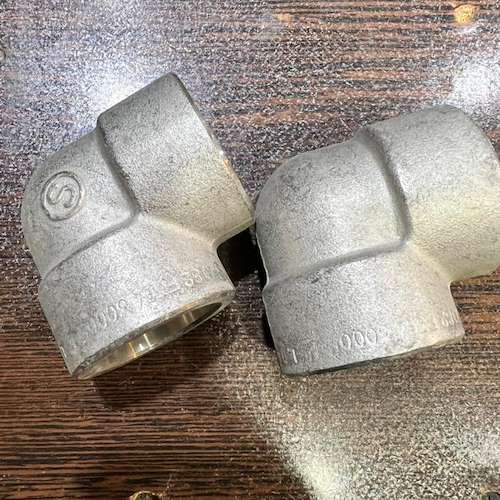 زانوی یک اینج ساکت کلاس ۳۰۰۰ متریال 304